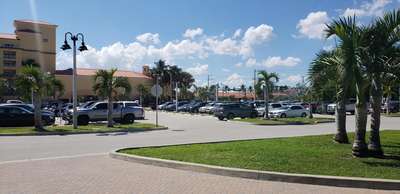 Villa Ocean Vacation Breeze Lantana Esterno foto