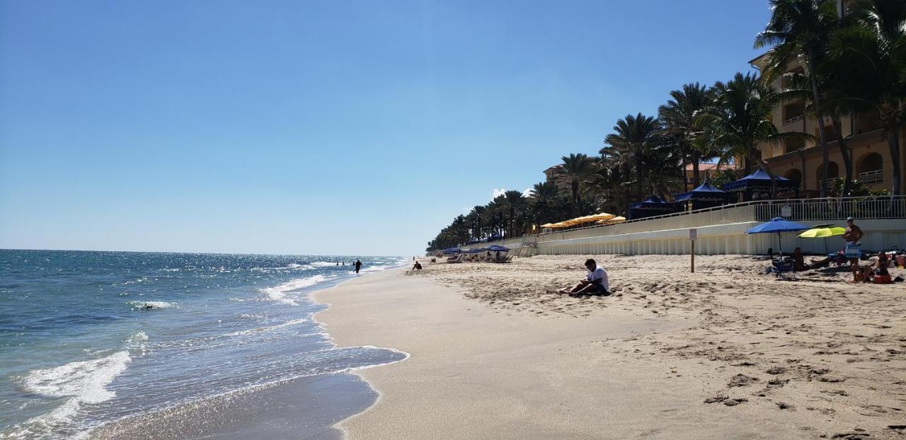 Villa Ocean Vacation Breeze Lantana Esterno foto