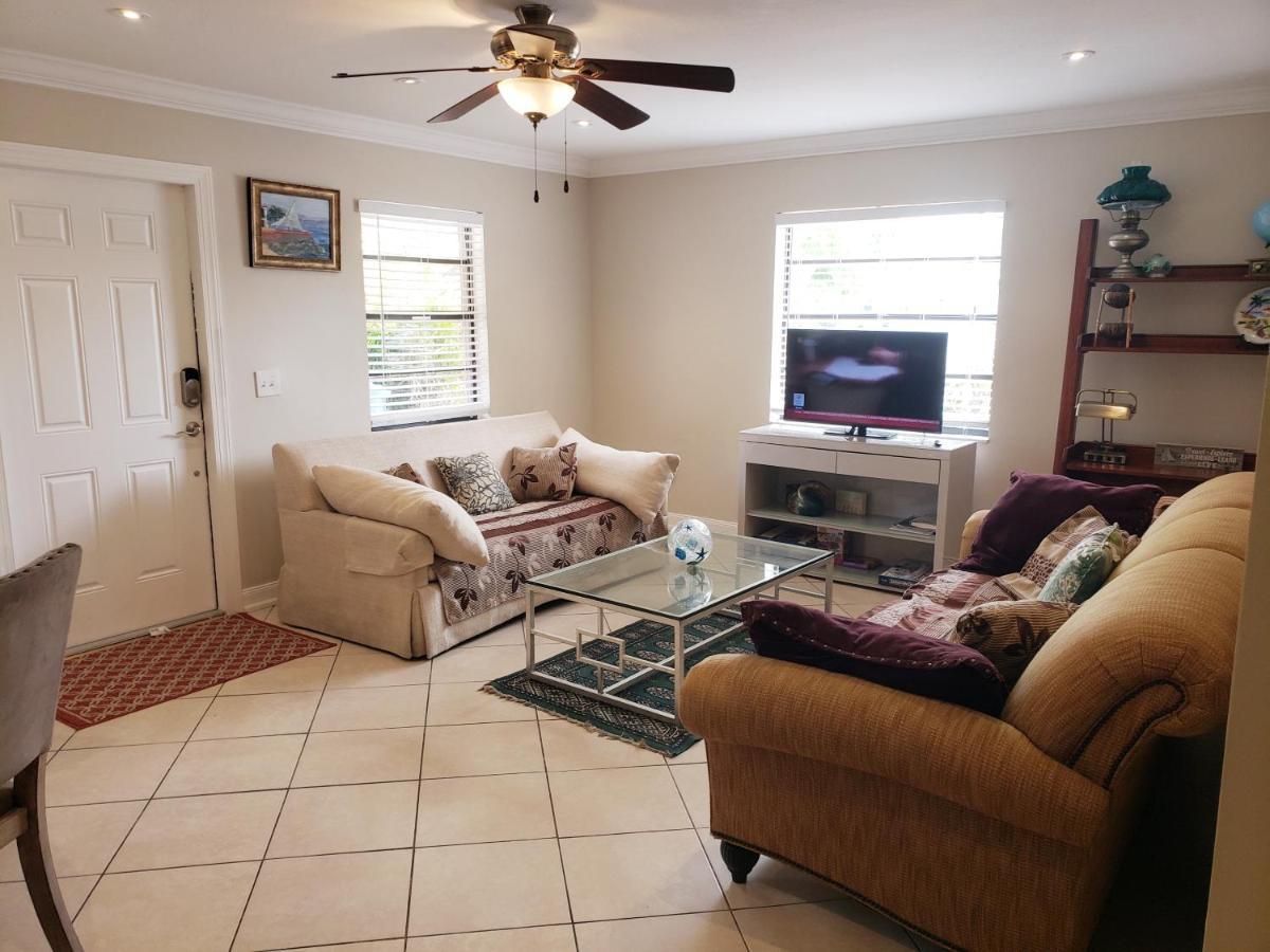 Villa Ocean Vacation Breeze Lantana Esterno foto